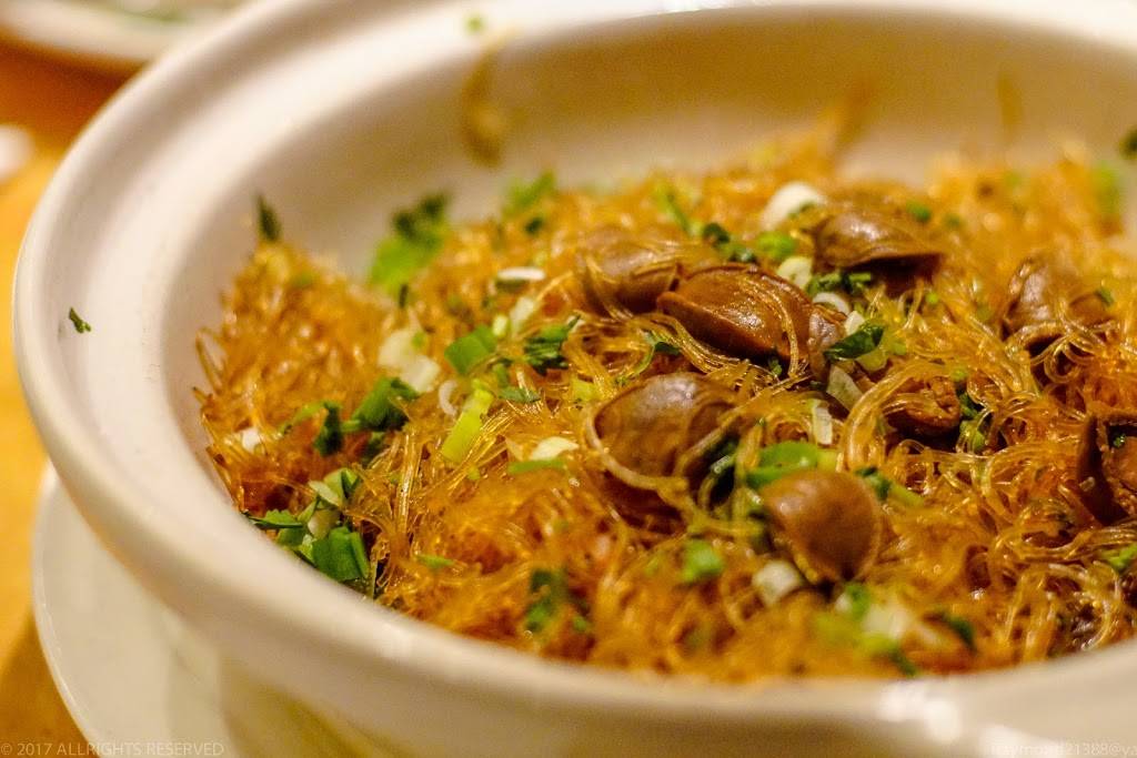 Koi Palace | restaurant | 365 Gellert Blvd, Daly City, CA 94015, USA | 6509929000 OR +1 650-992-9000