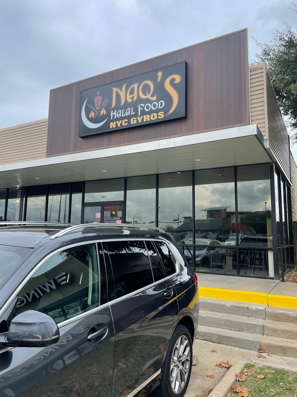 Naq’s Halal Food - College Station | restaurant | 700 University Dr E Suite C, College Station, TX 77840, USA | 9797041783 OR +1 979-704-1783