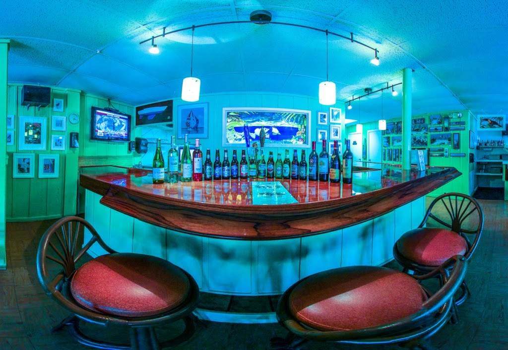 Captain Craigs Restaurant | restaurant | 90154 Overseas Hwy, Tavernier, FL 33070, USA | 3058529424 OR +1 305-852-9424