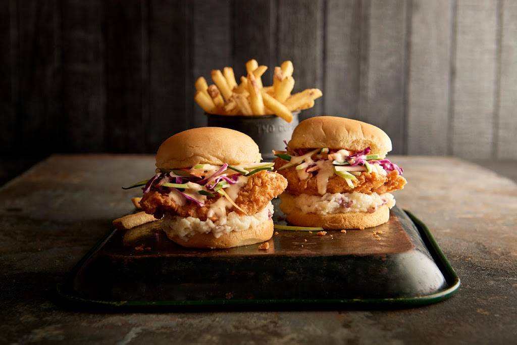 Brick House Tavern + Tap | restaurant | 871 S Hurstbourne Pkwy, Louisville, KY 40222, USA | 5023263182 OR +1 502-326-3182