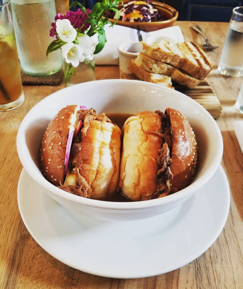 Dai Due | restaurant | 2406 Manor Rd, Austin, TX 78722, USA | 5125240688 OR +1 512-524-0688