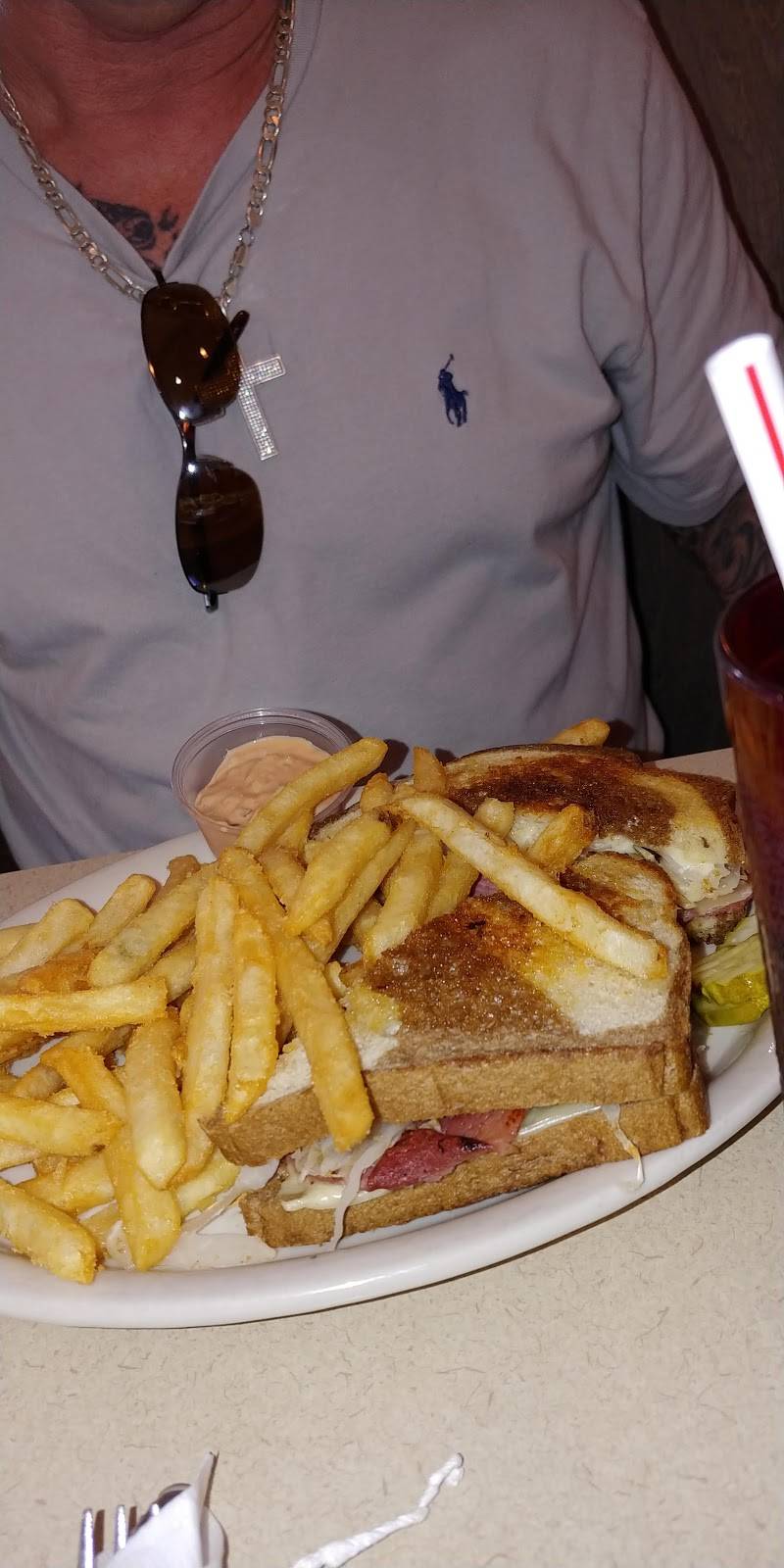 Riverside Family Restaurant | restaurant | 8295 Midland Rd, Freeland, MI 48623, USA | 9896955563 OR +1 989-695-5563