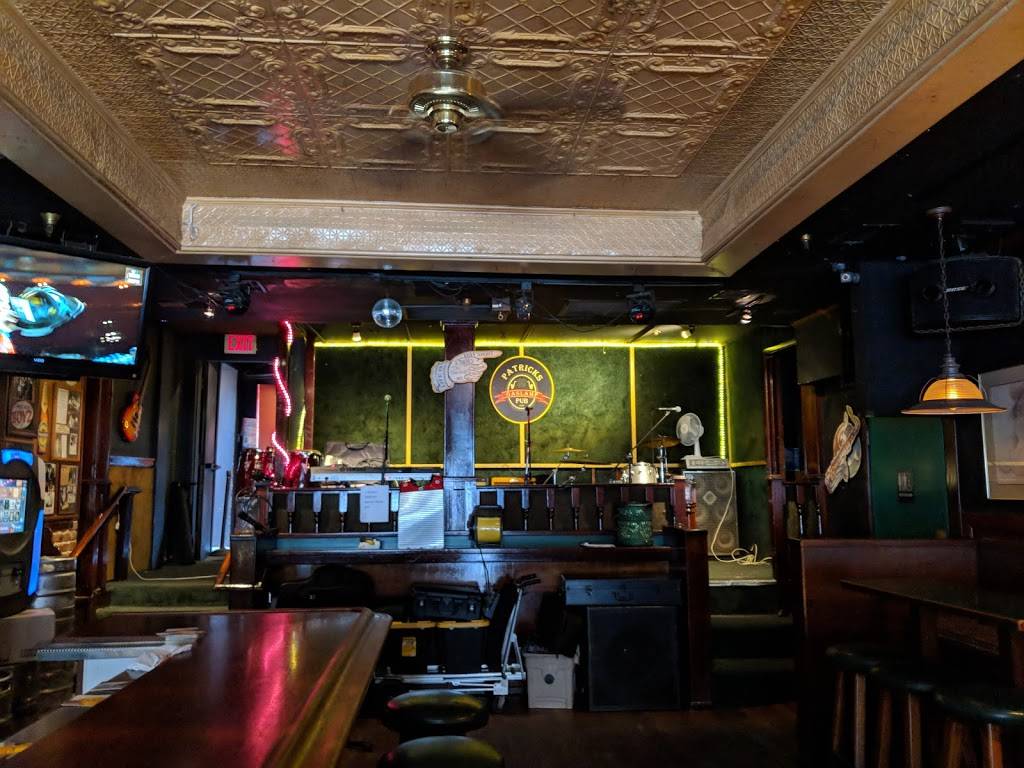 Patricks Gaslamp Pub | restaurant | 428 F St, San Diego, CA 92101, USA | 6192333077 OR +1 619-233-3077