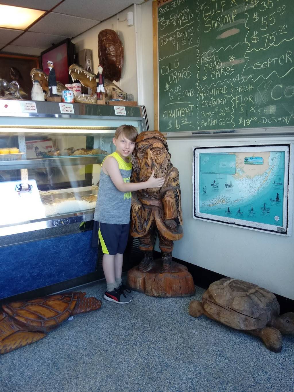 Salty Dogs Crab House Inc | restaurant | 4011 North Point Blvd, Dundalk, MD 21222, USA | 4103880515 OR +1 410-388-0515