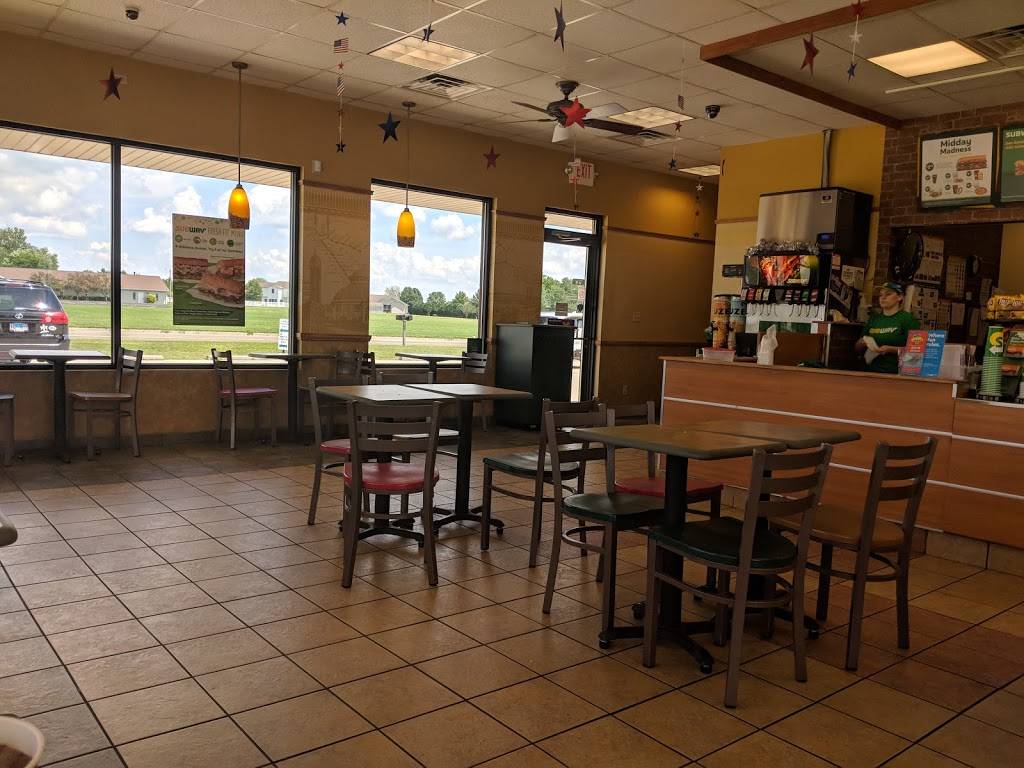 Subway | restaurant | 1495 W Main St, Mt Zion, IL 62549, USA | 2178641572 OR +1 217-864-1572