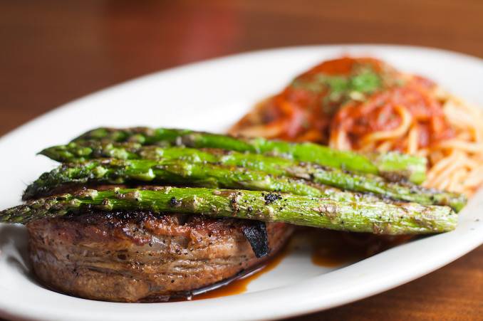 Farinas Winery | restaurant | 420 S Main St, Grapevine, TX 76051, USA | 8174429095 OR +1 817-442-9095