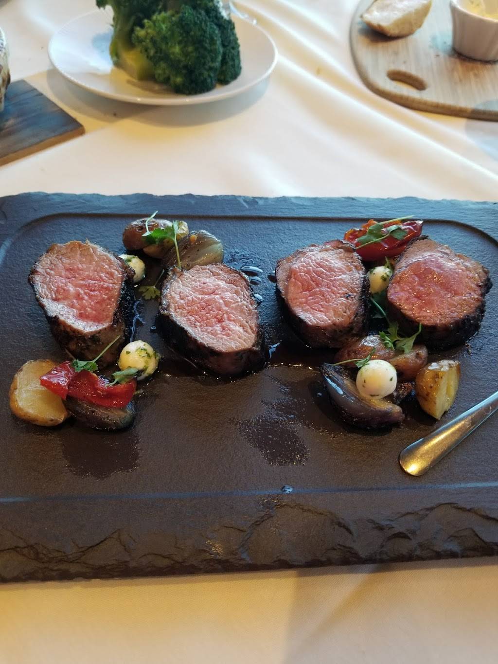 Jack Binions Steak | restaurant | 777 Casino Center Dr, Hammond, IN 46320, USA | 2194736028 OR +1 219-473-6028