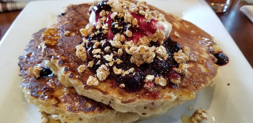 Stax Cafe | cafe | 1401 W Taylor St, Chicago, IL 60607, USA | 3127339871 OR +1 312-733-9871