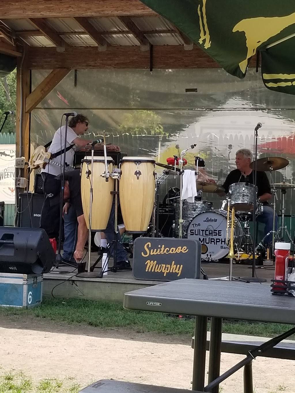 Sweetwater Riverdec & Marina | restaurant | 2796 Cedar Ln, Hammonton, NJ 08037, USA | 6093516190 OR +1 609-351-6190