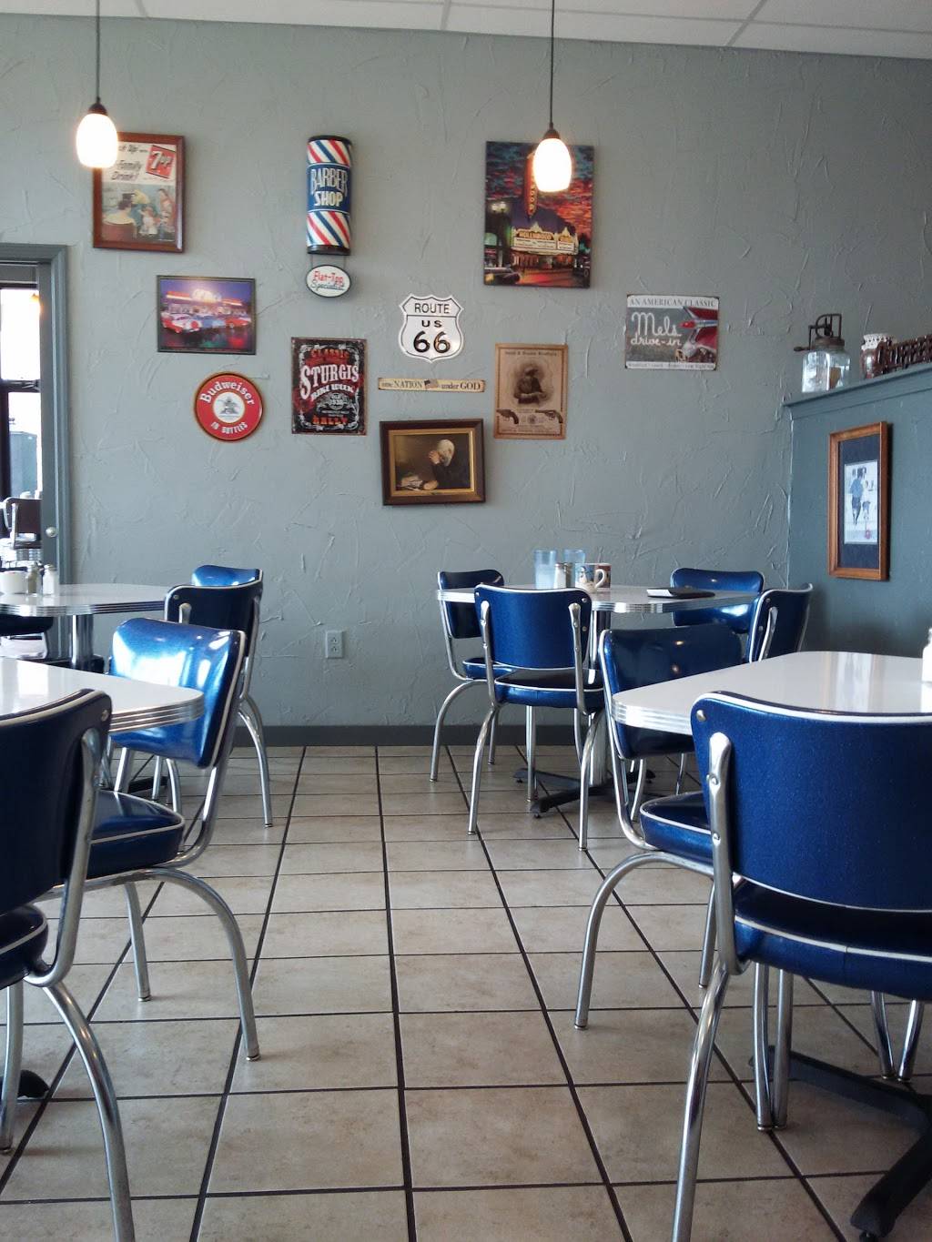 Letty Lous Café & Diner | restaurant | 17209 New College Ave, Wildwood, MO 63040, USA | 6362739317 OR +1 636-273-9317