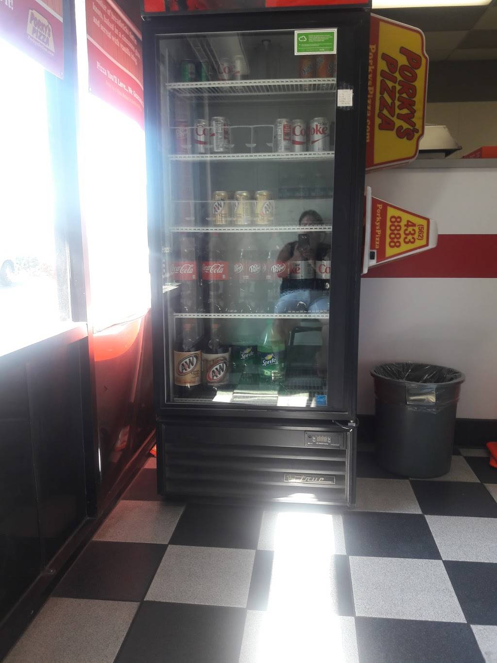 Porkys Pizza | restaurant | 4418 E 7th St, Long Beach, CA 90804, USA | 5624338888 OR +1 562-433-8888