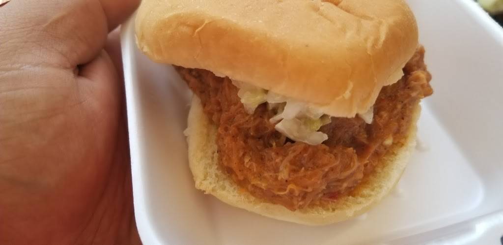 Hawks BBQ South | restaurant | 439 E Belt Blvd, Richmond, VA 23224, USA | 8047294510 OR +1 804-729-4510