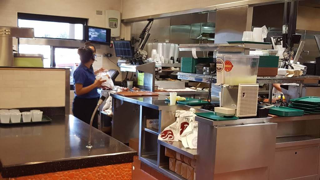 Miguels Jr. | restaurant | 2250 S Haven Ave, Ontario, CA 91761, USA | 9099476761 OR +1 909-947-6761