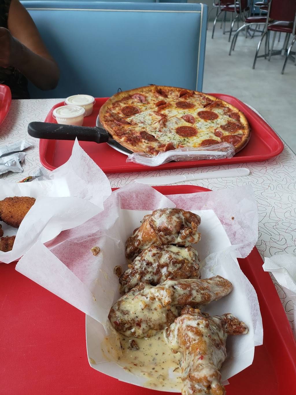 NYPD | restaurant | 231 E North Ave, Milwaukee, WI 53212, USA | 4145624444 OR +1 414-562-4444