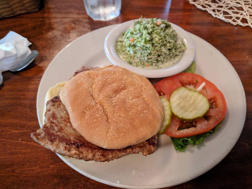 Artists Colony Inn & Restaurant | restaurant | 105 Van Buren St, Nashville, IN 47448, USA | 8129880600 OR +1 812-988-0600