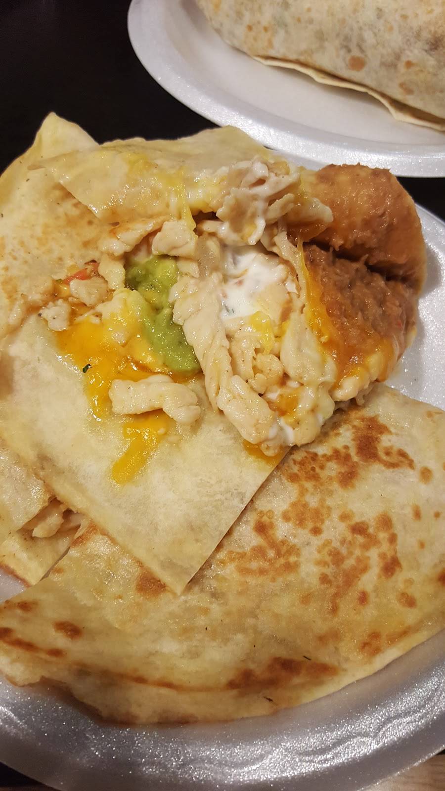 Victors Taco Shop | restaurant | 2121 Cumberland Ave #2817, Knoxville, TN 37916, USA | 8656330330 OR +1 865-633-0330