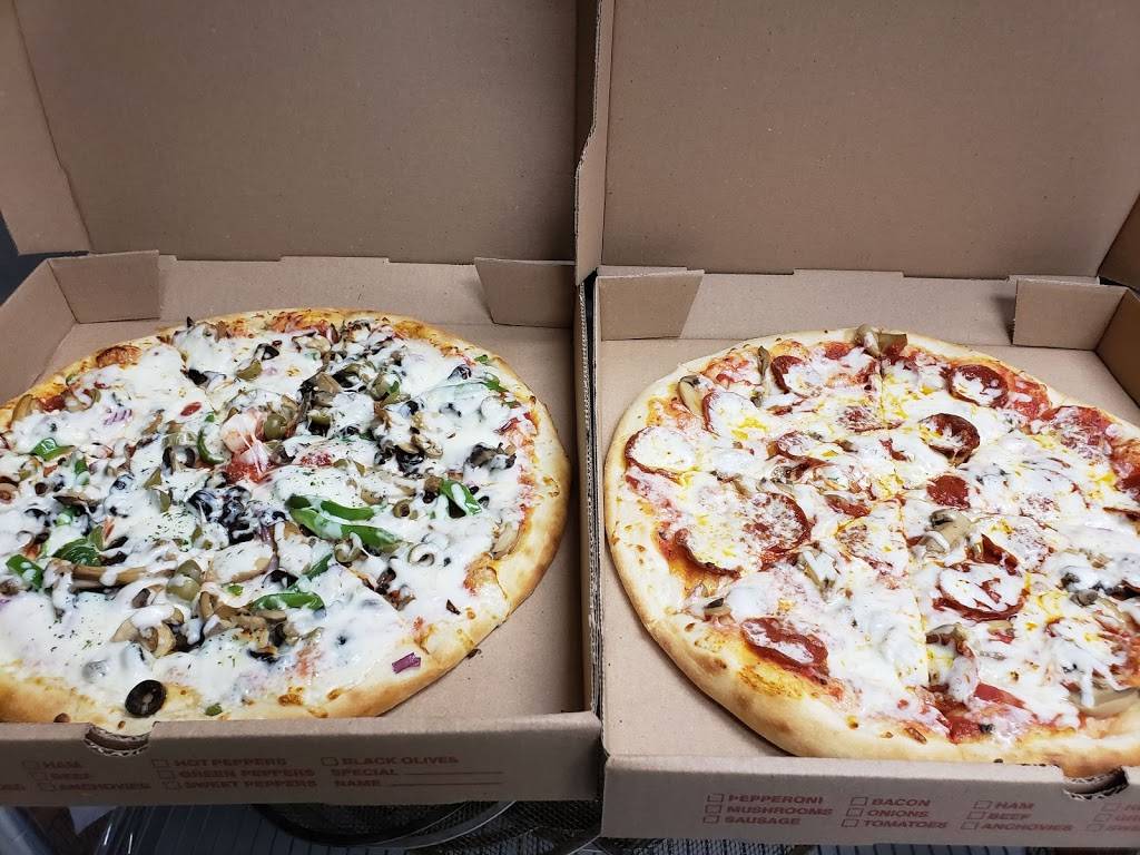 House Of Pizza | restaurant | 2620 S Presa St, San Antonio, TX 78210, USA | 2109982634 OR +1 210-998-2634