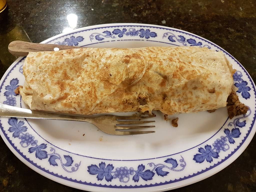 Fast Super Burrito | restaurant | 1924 W Irving Park Rd, Chicago, IL 60613, USA | 7732484081 OR +1 773-248-4081