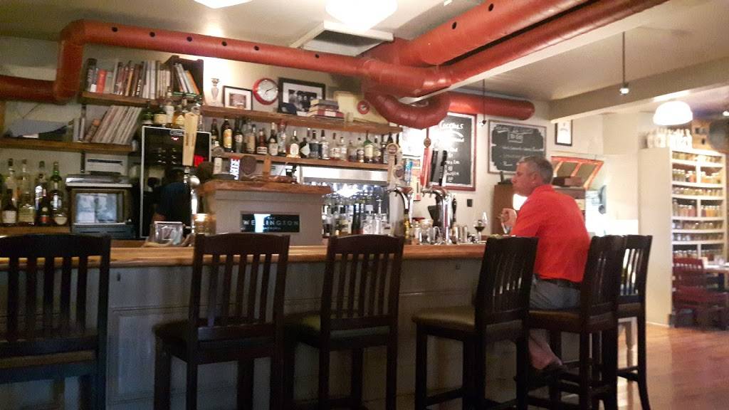 Wellington Gastropub | restaurant | 1325 Wellington St W, Ottawa, ON K1Y 3B6, Canada | 6137291315 OR +1 613-729-1315