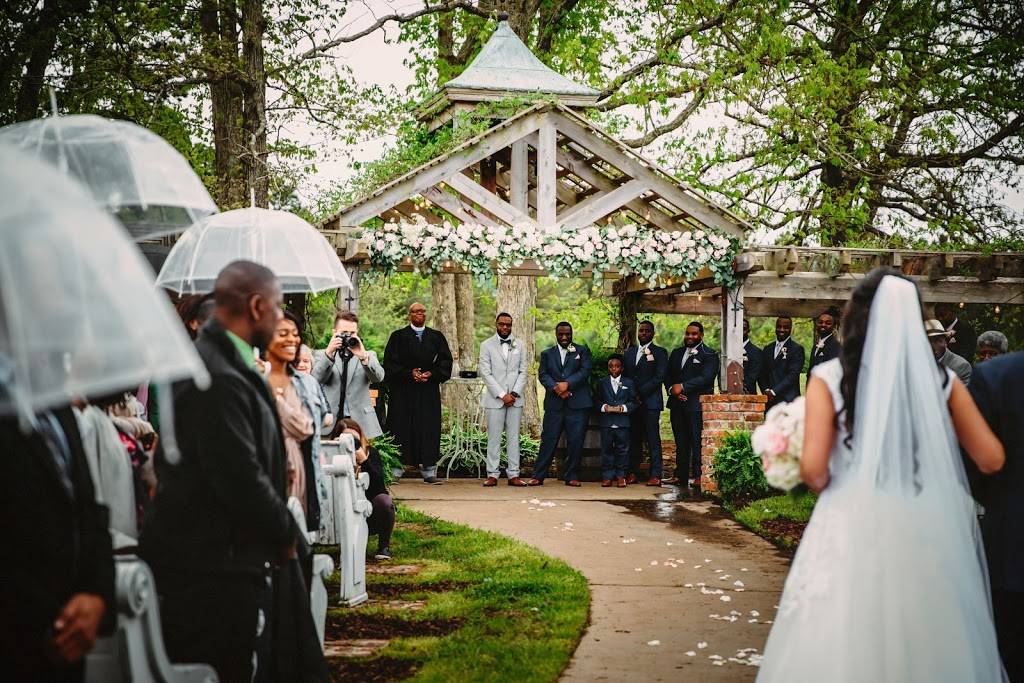 Thorndale Oaks | restaurant | 105 W Quail Ridge Rd, Oxford, NC 27565, USA | 9196033701 OR +1 919-603-3701