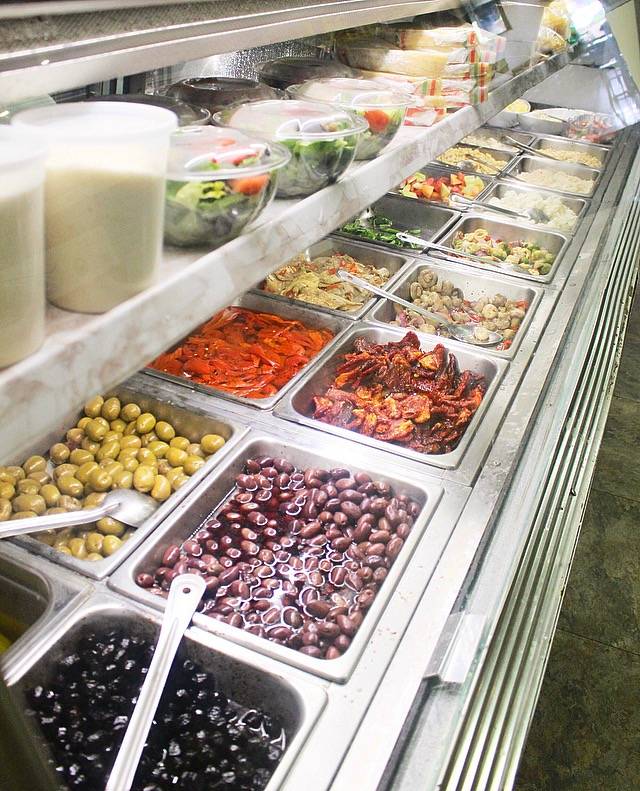 Solazzos Market | restaurant | 901 Midland Ave, Yonkers, NY 10704, USA | 9149681040 OR +1 914-968-1040