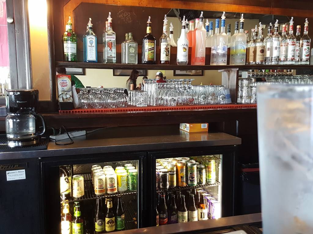 Flat Rock Tap | restaurant | 6732 Calumet Ave, Hammond, IN 46324, USA | 2198525262 OR +1 219-852-5262