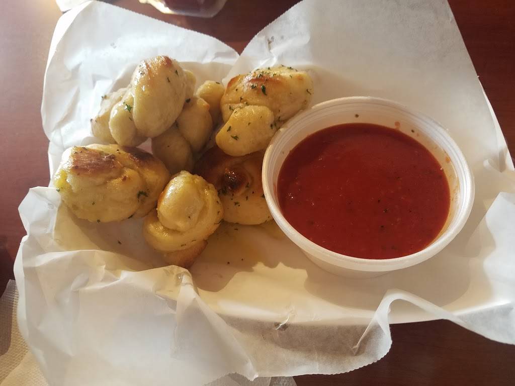 Peppas Pizza | restaurant | 33 Harkness Ave, East Longmeadow, MA 01028, USA | 4135257859 OR +1 413-525-7859