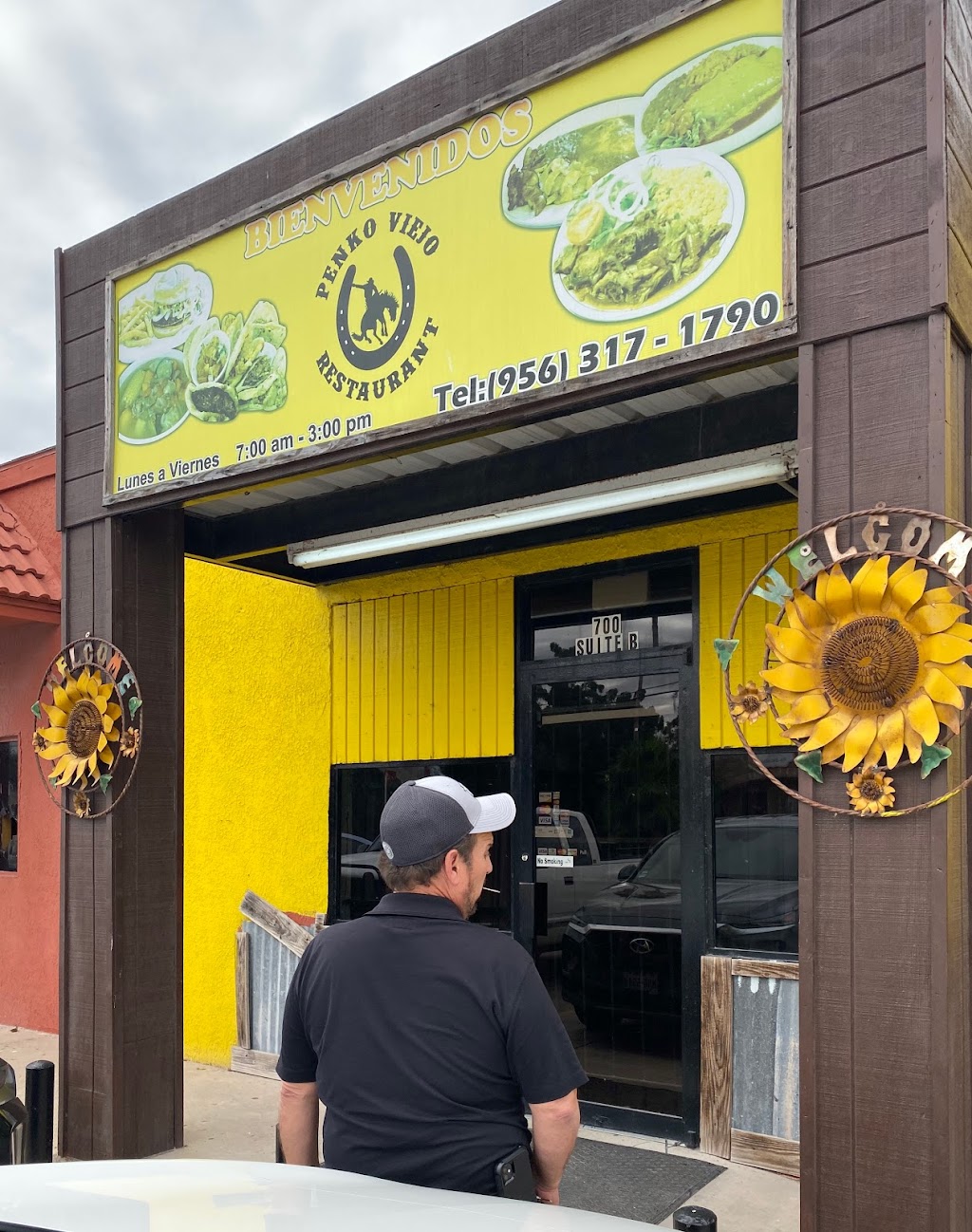 El Penko Viejo | restaurant | 700 N Flores St suite b, Rio Grande City, TX 78582, USA | 9563171790 OR +1 956-317-1790