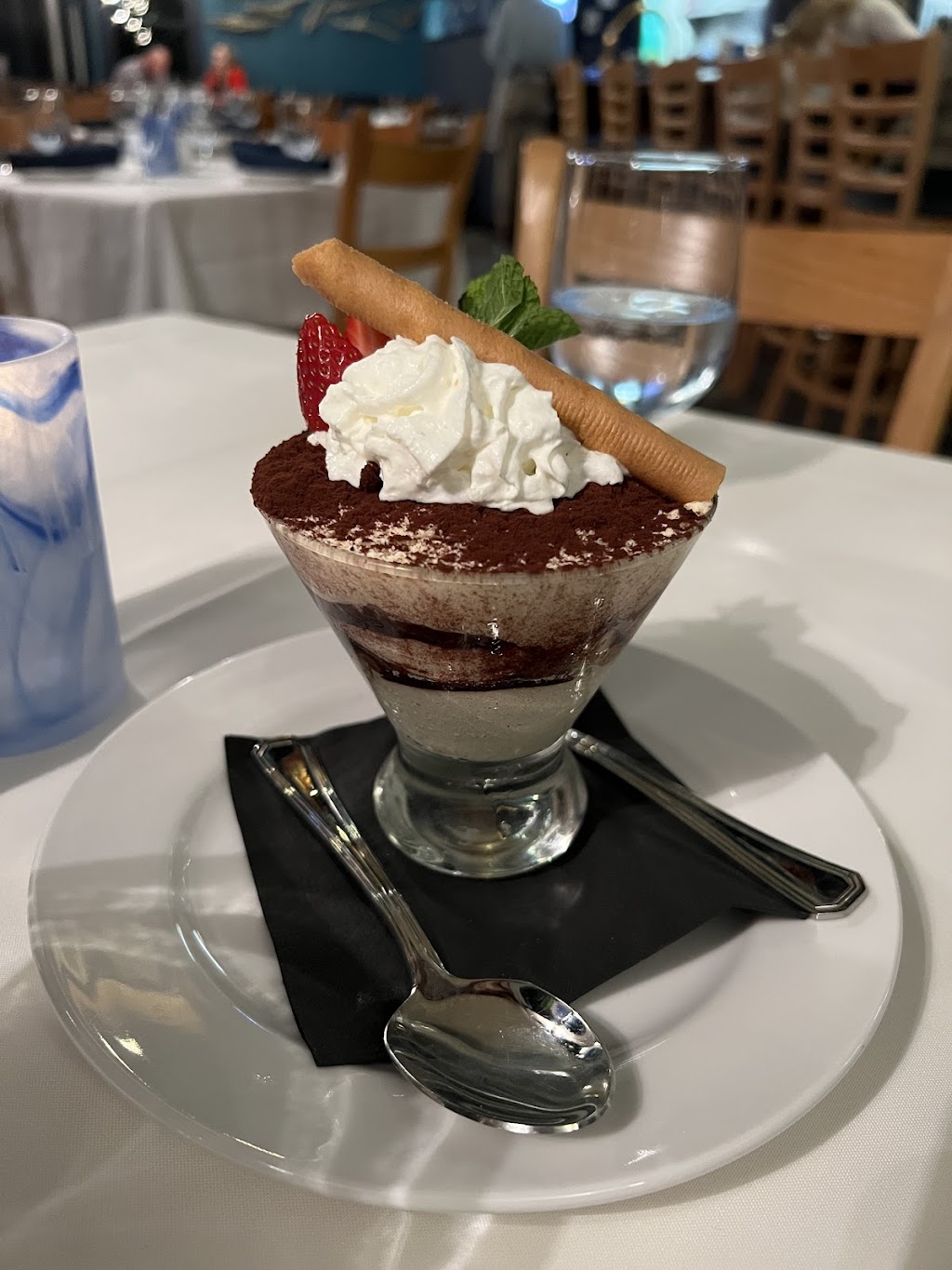 La Vela Italian Restaurant | restaurant | 251 C St, Solomons, MD 20688, USA | 4103264817 OR +1 410-326-4817