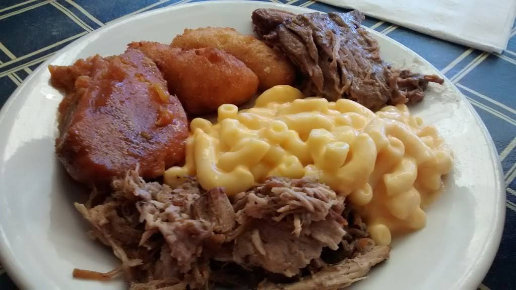 Village Station 1893 Restaurant | restaurant | 2744 N Roberts Ave, Lumberton, NC 28358, USA | 9107390211 OR +1 910-739-0211