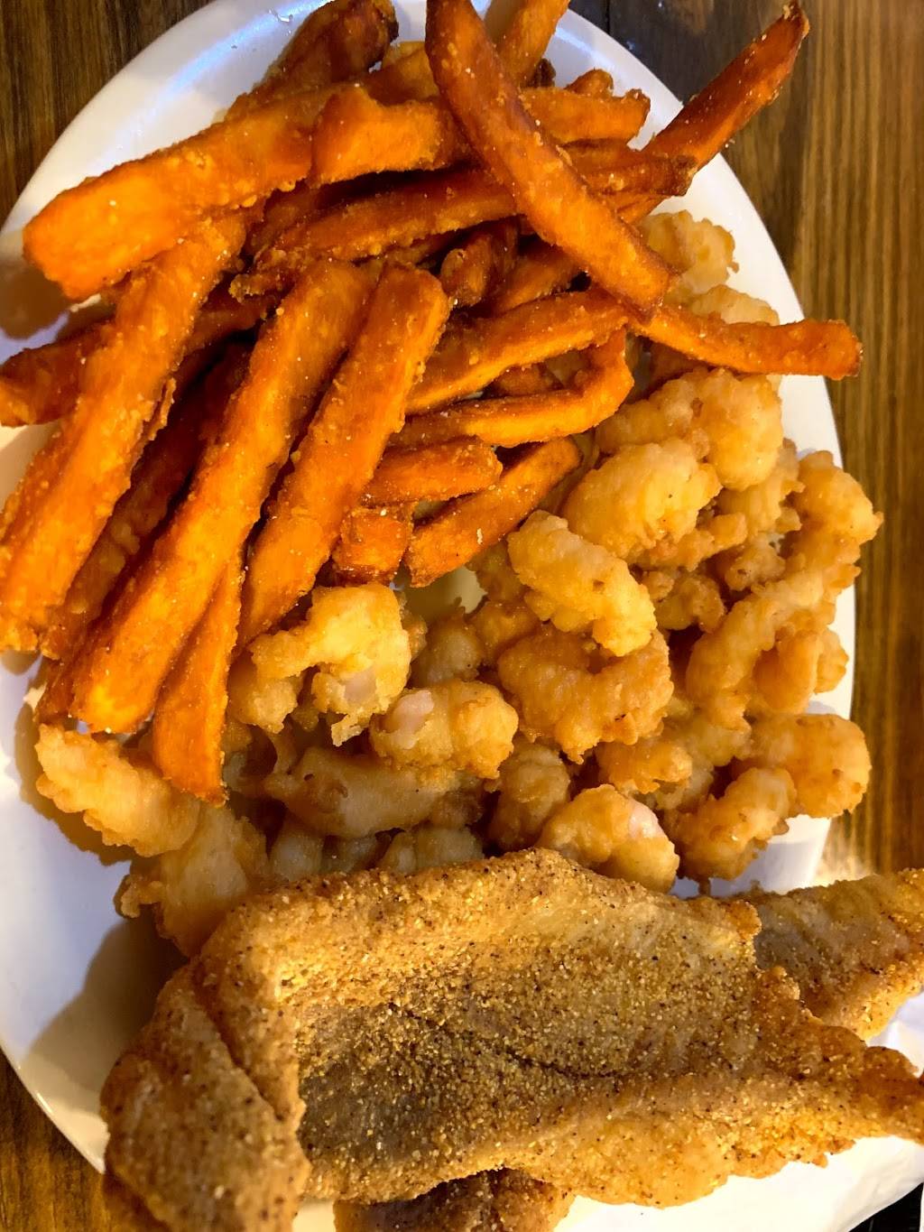 Ezells Catfish | restaurant | 4001 Warm Springs Rd, Columbus, GA 31909, USA | 7065681149 OR +1 706-568-1149