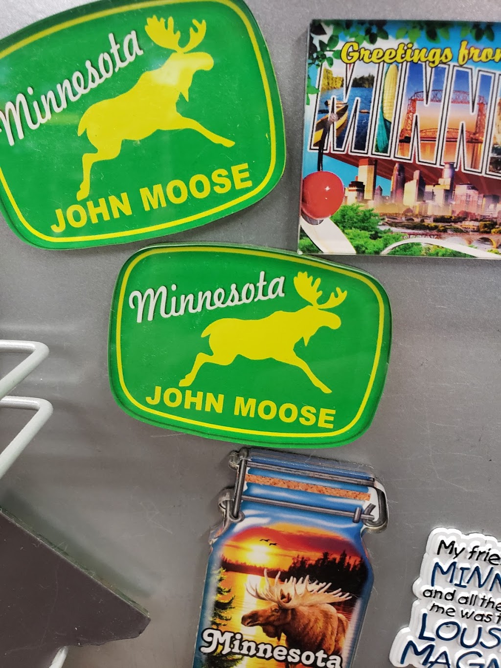 Hardees | restaurant | 2102 Enterprise Dr, St Charles, MN 55972, USA | 5079329972 OR +1 507-932-9972