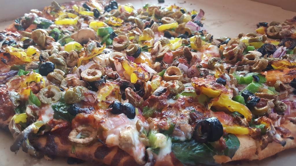 Zalomas Pizza Company | meal takeaway | 2009 Lakeshore Dr, Muskegon, MI 49441, USA | 2312467935 OR +1 231-246-7935