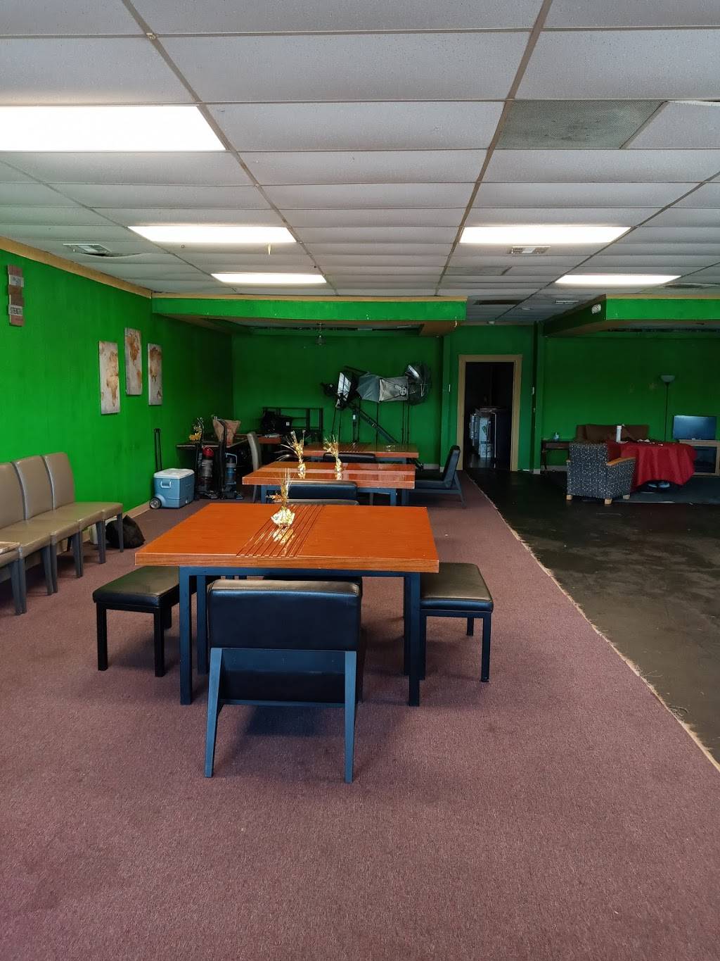 Green Room Soul Food Steakhouse | restaurant | 4428 SE 44th St suite A, Oklahoma City, OK 73135, USA | 4059003460 OR +1 405-900-3460