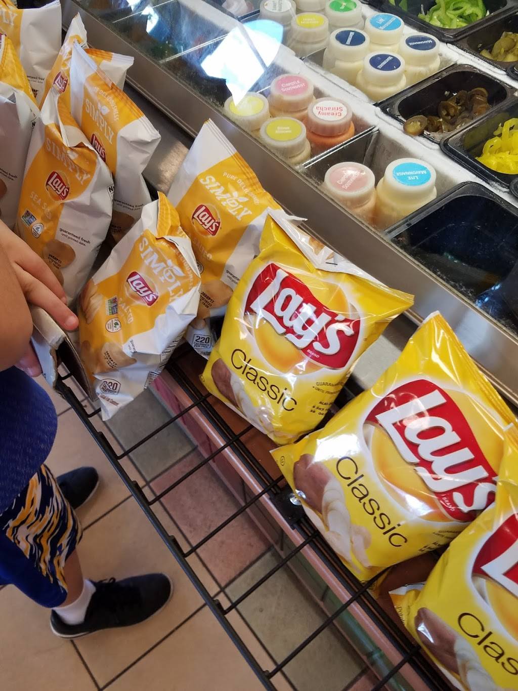 Subway | restaurant | 7315 Winter Garden Vineland Rd, Windermere, FL 34786, USA | 4076544244 OR +1 407-654-4244