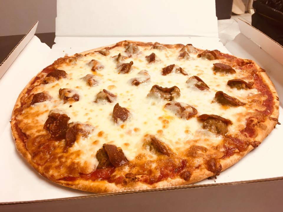Lil Bellas Pizza | restaurant | 814 1st St, Lasalle, IL 61301, USA | 8152201909 OR +1 815-220-1909
