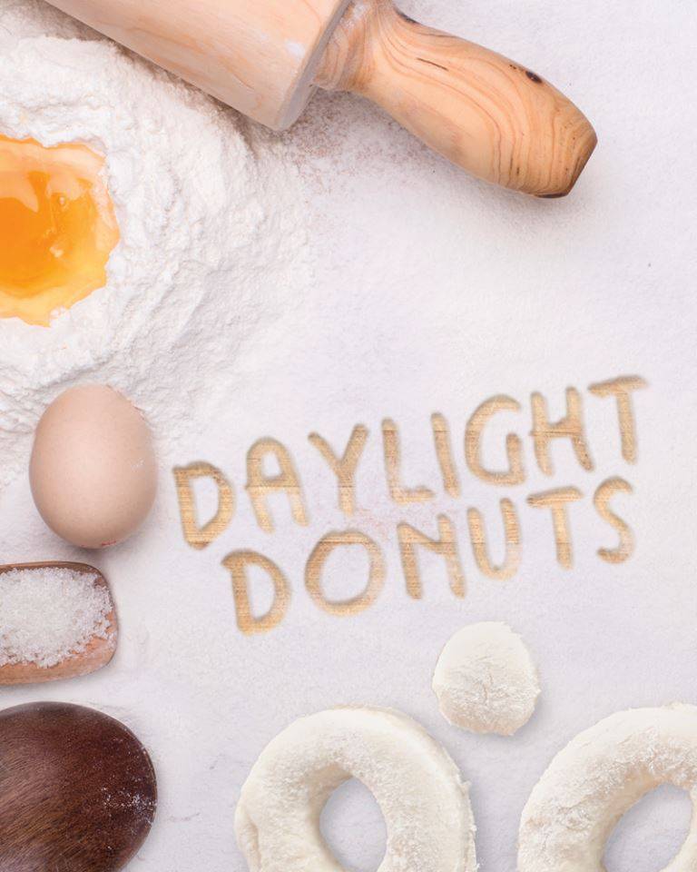 Daylight Donuts | bakery | 1681 S 1st Ave, Iowa City, IA 52240, USA | 3193381429 OR +1 319-338-1429