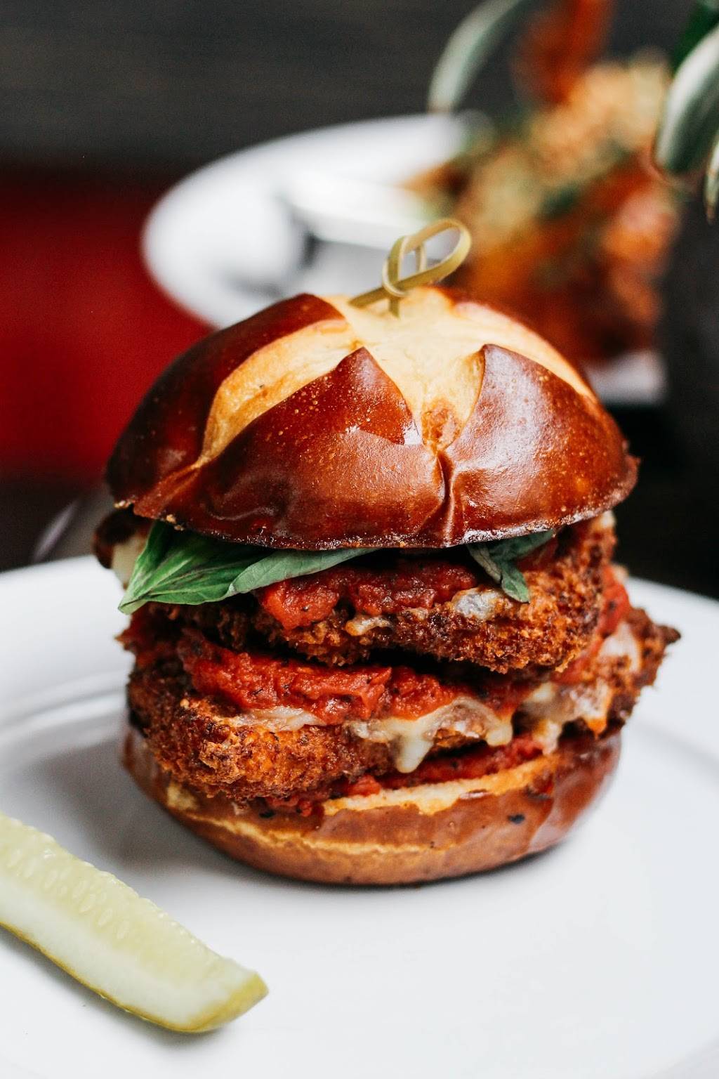 Emmy Squared – Green Hills | restaurant | 3821 Green Hills Village Dr, Nashville, TN 37215, USA | 6158005400 OR +1 615-800-5400