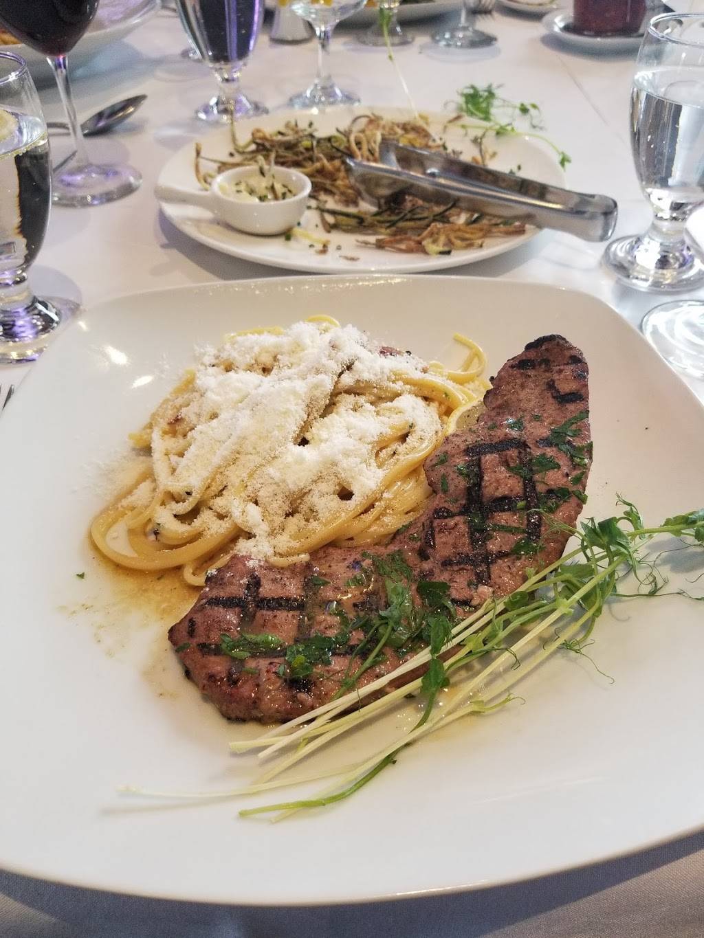 La Piazza - Le Challenger | restaurant | 2525 Rue des Nations, Saint-Laurent, QC H4R 3C8, Canada | 5143370030 OR +1 514-337-0030