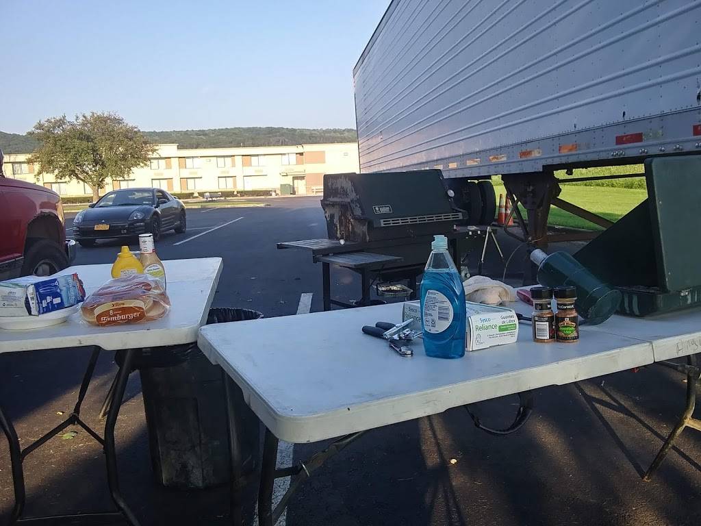 Anthonys | restaurant | 760 E Water St, Elmira, NY 14901, USA | 6077340402 OR +1 607-734-0402