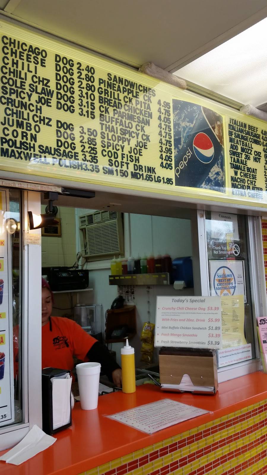 Dougs Dogs | restaurant | 6200 159th St, Oak Forest, IL 60452, USA | 7086871122 OR +1 708-687-1122