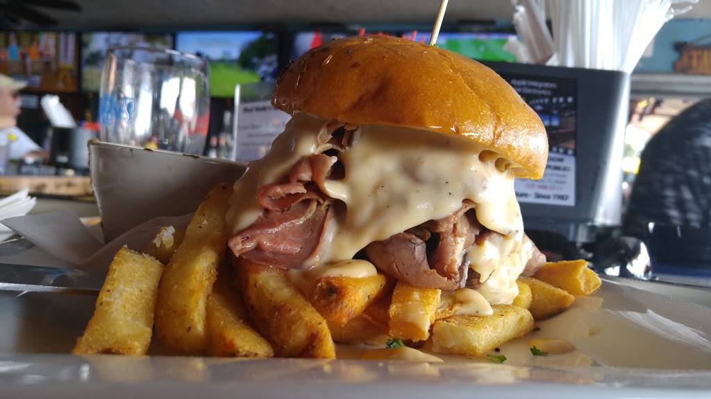 OMaddys Bar & Grille | night club | 5405 Shore Blvd S, Gulfport, FL 33707, USA | 7273238643 OR +1 727-323-8643