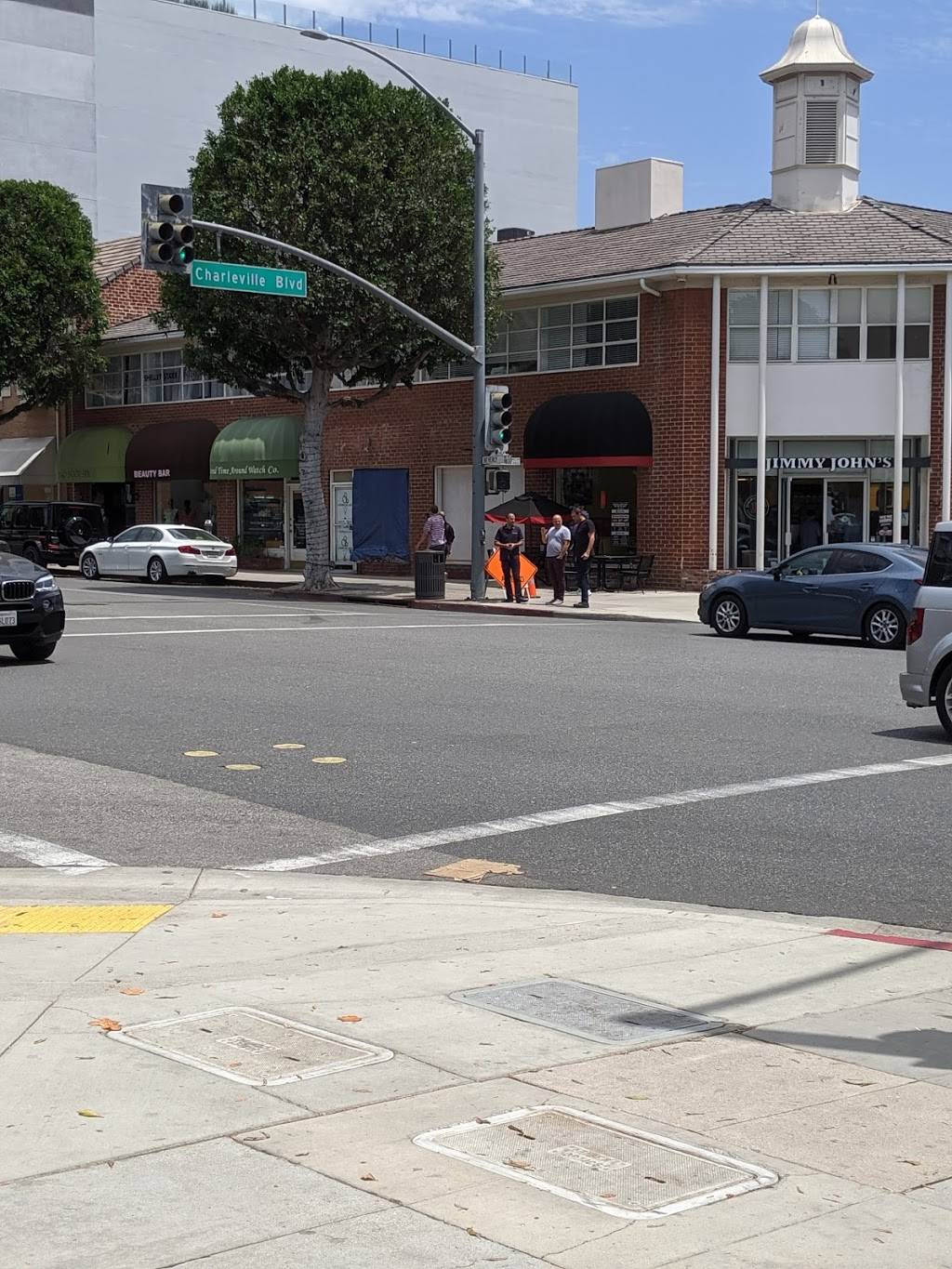 Starbucks | cafe | 202 S Beverly Dr, Beverly Hills, CA 90212, USA | 3102712133 OR +1 310-271-2133