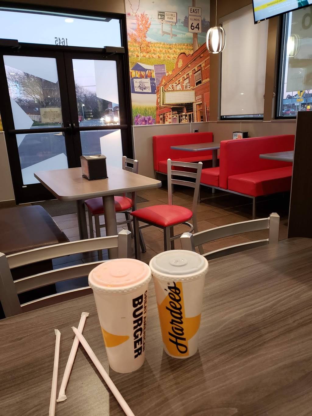 Hardees | restaurant | 1645 Dekalb Ave, Sycamore, IL 60178, USA | 7792224971 OR +1 779-222-4971