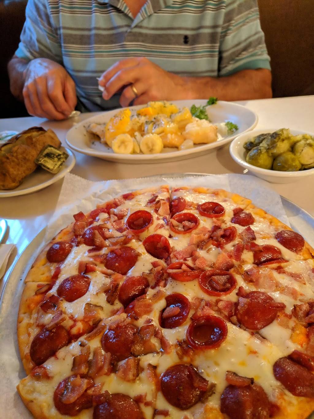 Ladds Restaurant | restaurant | 64 Barre Paxton Rd, Rutland, MA 01543, USA | 5088864771 OR +1 508-886-4771