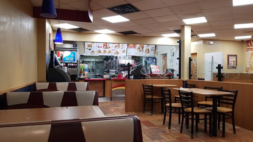 KFC | restaurant | 4301 Main St, Bridgeport, CT 06606, USA | 2033650542 OR +1 203-365-0542