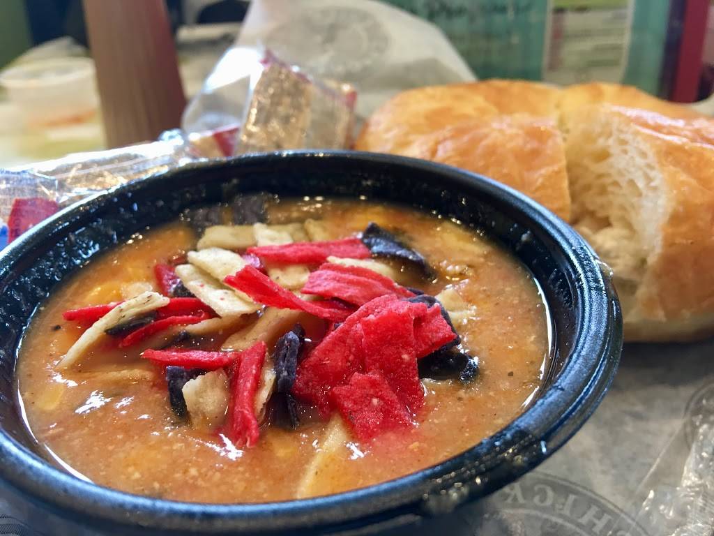 Chicken Salad Chick | restaurant | 6535 Youree Dr, Shreveport, LA 71105, USA | 3182521493 OR +1 318-252-1493