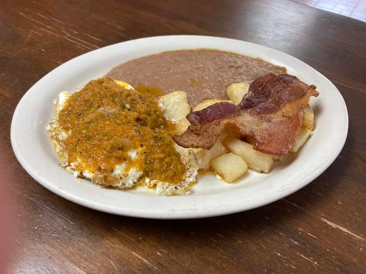 Chelos Mexican Restaurant | restaurant | 250 Enrique M. Barrera Pkwy, San Antonio, TX 78237, USA | 2109089084 OR +1 210-908-9084