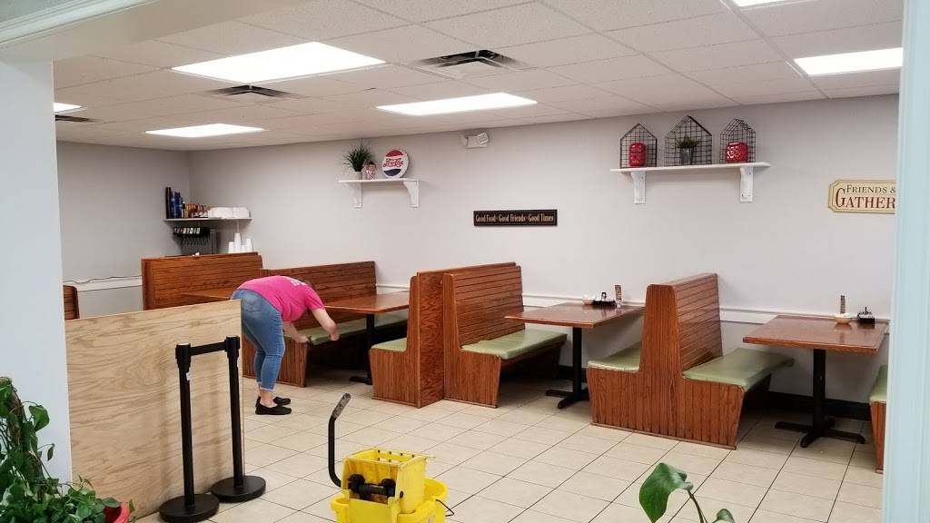 Auburndale Main Street Diner | restaurant | 415 South Main Street, Auburndale, FL 33823, USA | 8639671700 OR +1 863-967-1700