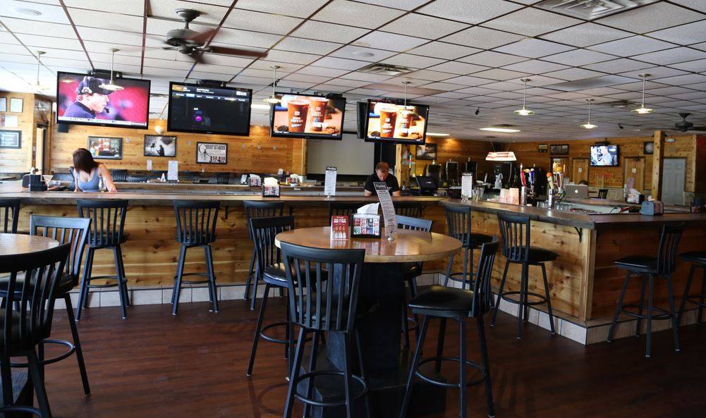 The Factory Pub n Grub | restaurant | 103 W 3rd St, Sterling, IL 61081, USA | 8155489550 OR +1 815-548-9550